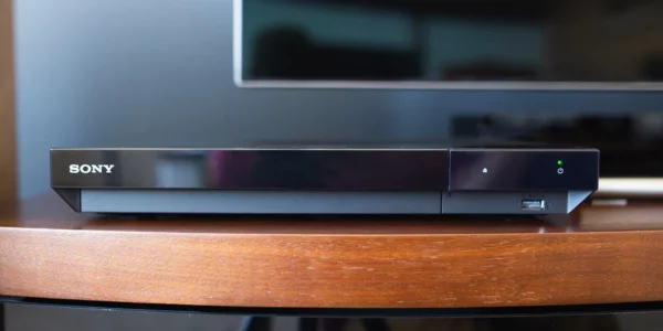 4K Ultra HD Sony Blu-ray™ Player UBP-X700 - Image 2